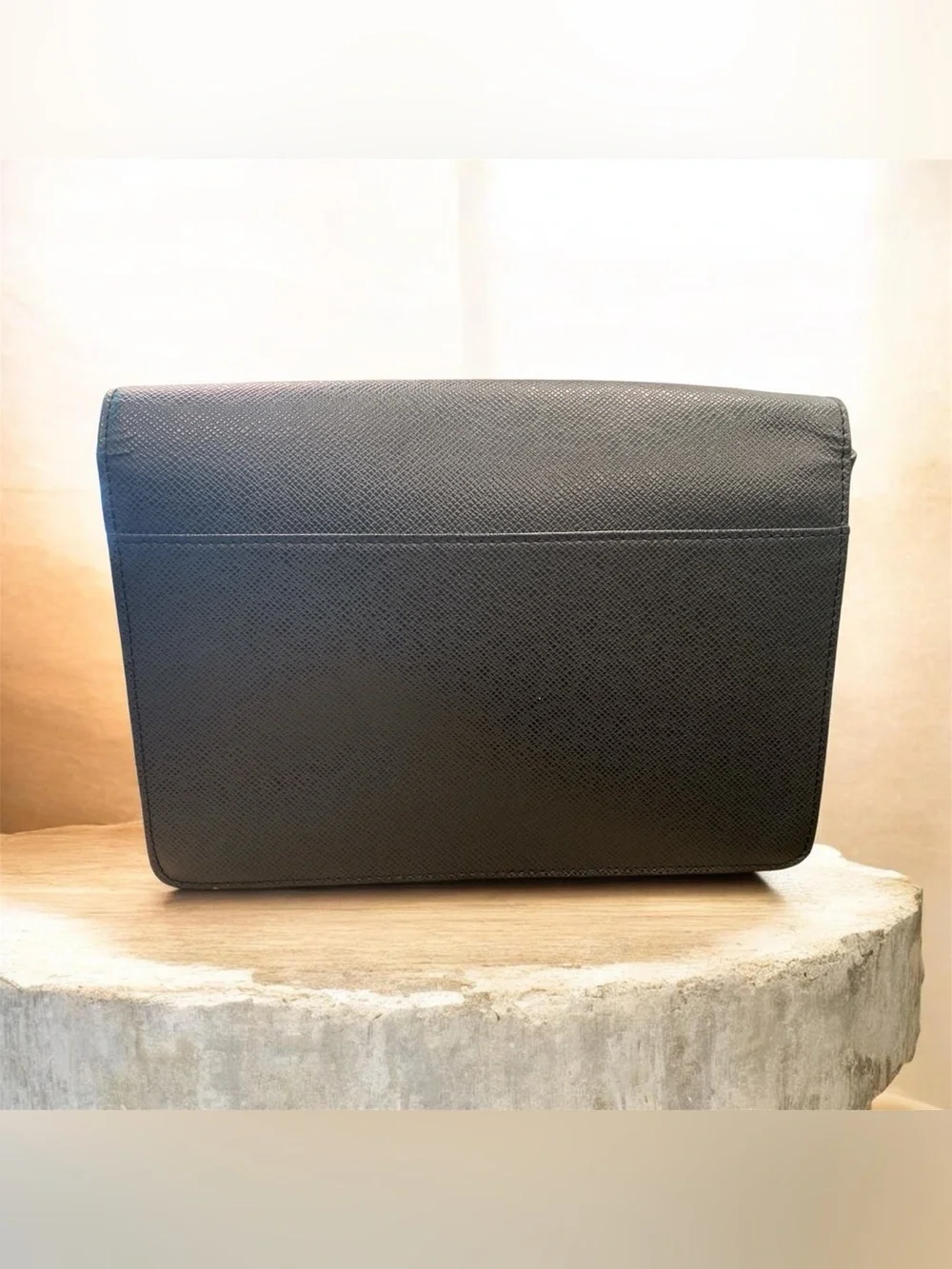 Louis Vuitton Black Taiga Leather Selenga Clutch